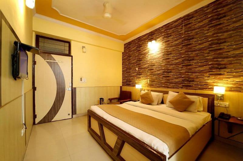 Hotel Golden Heritage Deluxe Jaipur Eksteriør billede