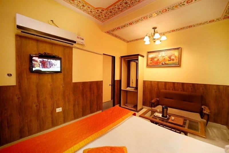 Hotel Golden Heritage Deluxe Jaipur Eksteriør billede